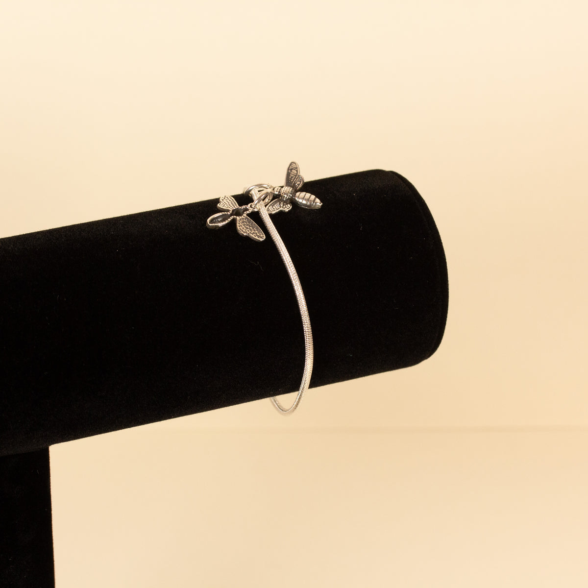 Bee's in the Trap Mexican Silver Bracelet - Small (7in.) Fit - Size 02