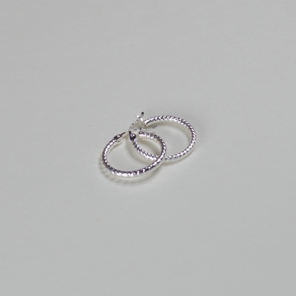 Authentic Mexican Sterling Silver Hoop Earrings — Petite Diamond-Cut, 19mm, 2mm Band — 925 MEX Stamped